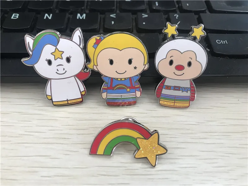 Hallmark булавки Itty Bittys Rainbow Brite Twink Starlite Horse 4 шт. набор значков новые свободные |