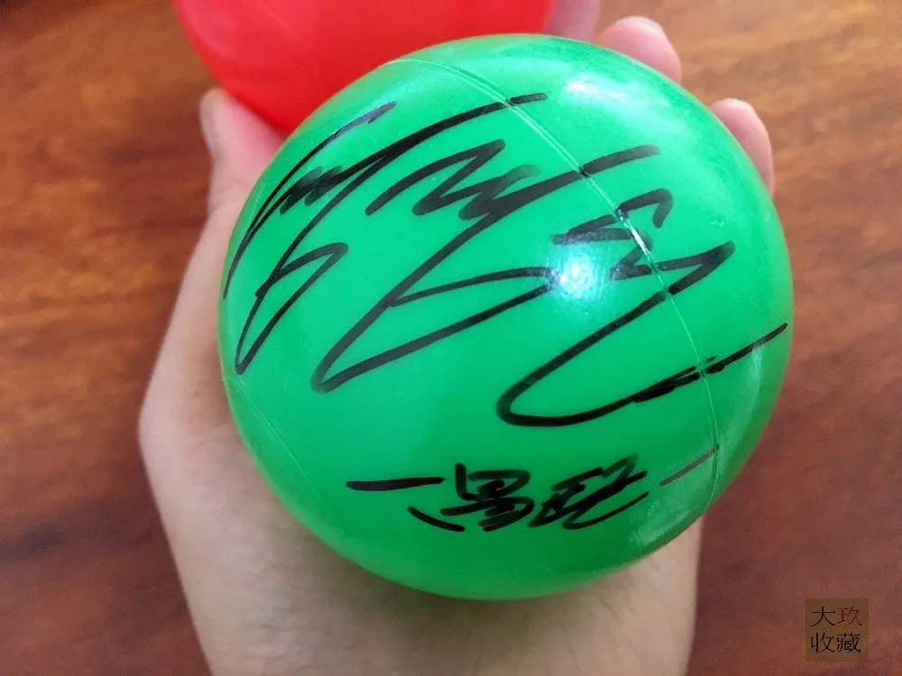 Ручная подписка TVXQ Changmin MAX autographed concert ball limited