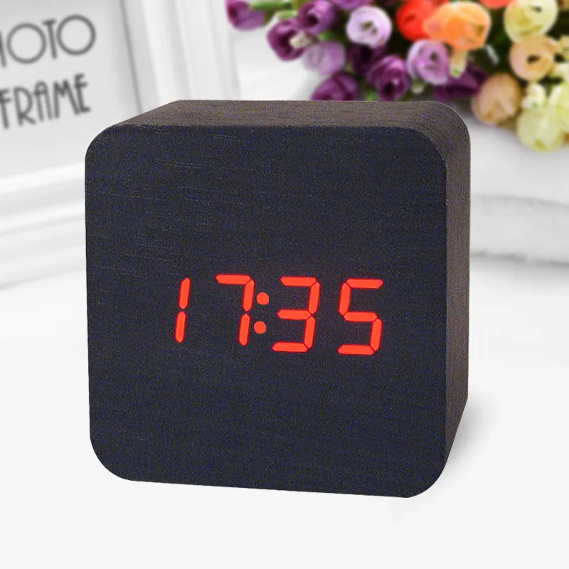 

Wooden Led Digital Alarm Clock Voice Activated Date And Time Temperature Alternate Display Beautiful Home Decoration Products