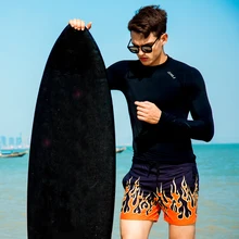 WD936 пикантные пламени печати Мужчины Купальники Купальный костюм Sunga для пляжного отдыха короткие спортивные доски для серфинга мужчин swim trunk Боксеры, шорты, трусы