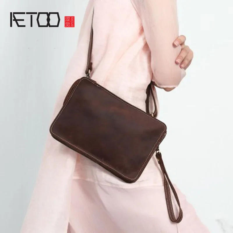 

AETOO Handmade leather retro art Sen female package crazy horse leather convenience leisure small hand holding grab pull shoulde