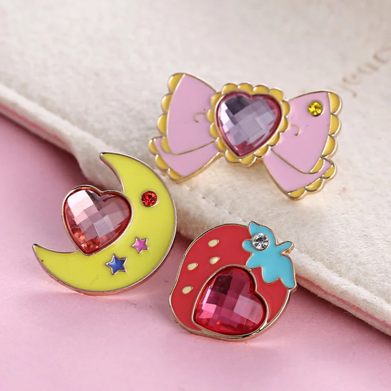 

Cute Funny Cool Badge Heart Moon Strawberry Bow Tie Summer Enamel Metal Brooch Pin Jeans Cloth Women Button Jewelry Accessories
