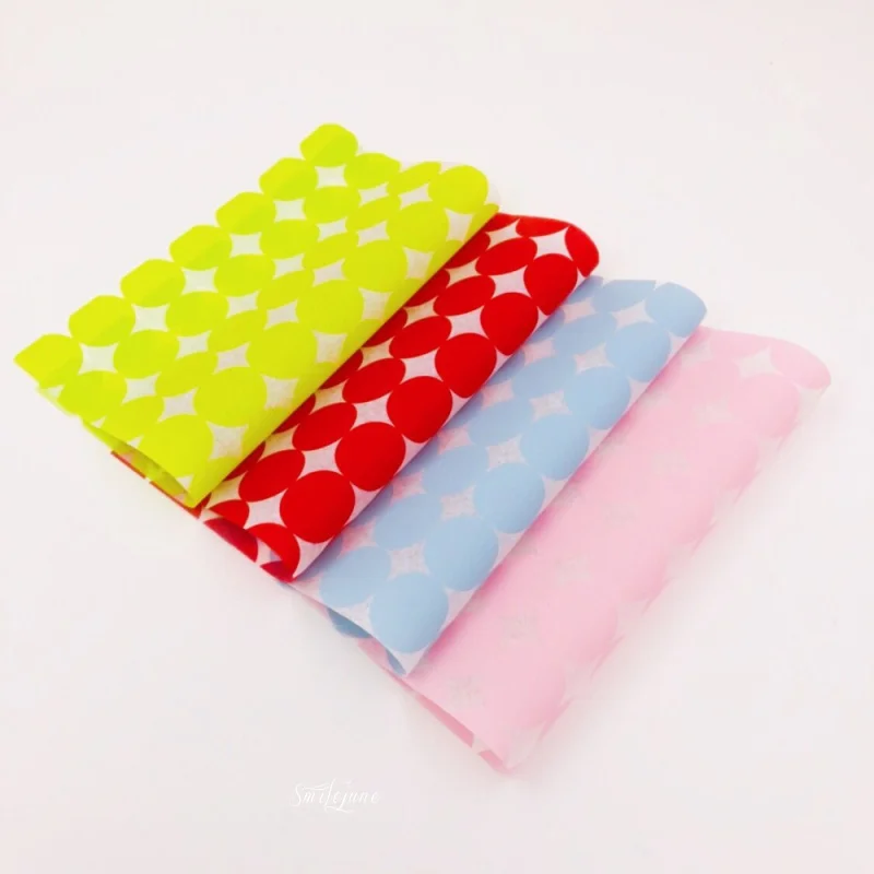 

50pcs Colorful circles Wax Paper Food Colored Candy Wax Baking Greaseproof Wrapping Paper