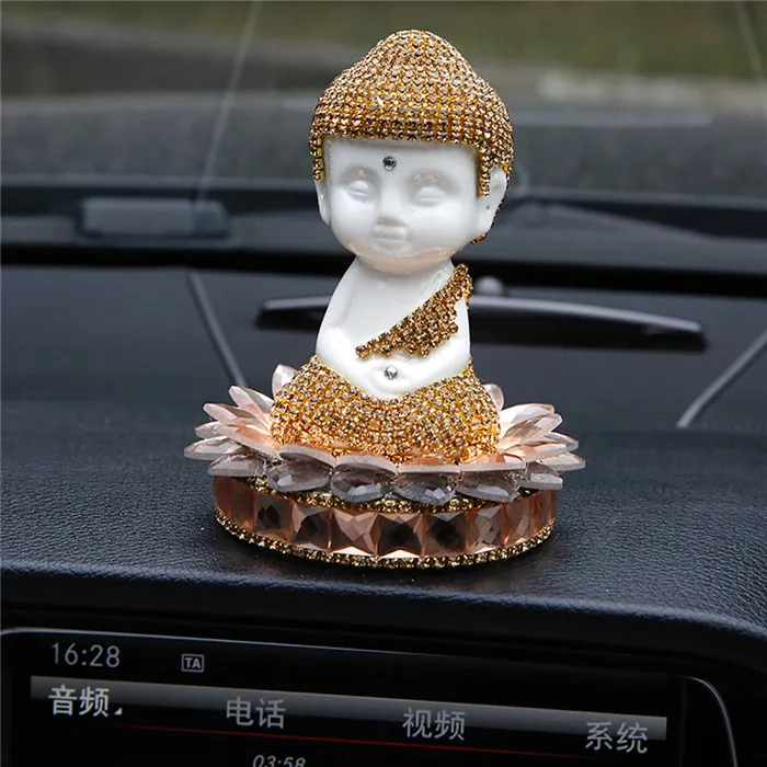 Автомобиль орнамент С кристалалми и стразами Керамика статуя Будды статуэтки Автомобили Интерьер приборной панели украшения Будда украшения подарки - Название цвета: Золотой