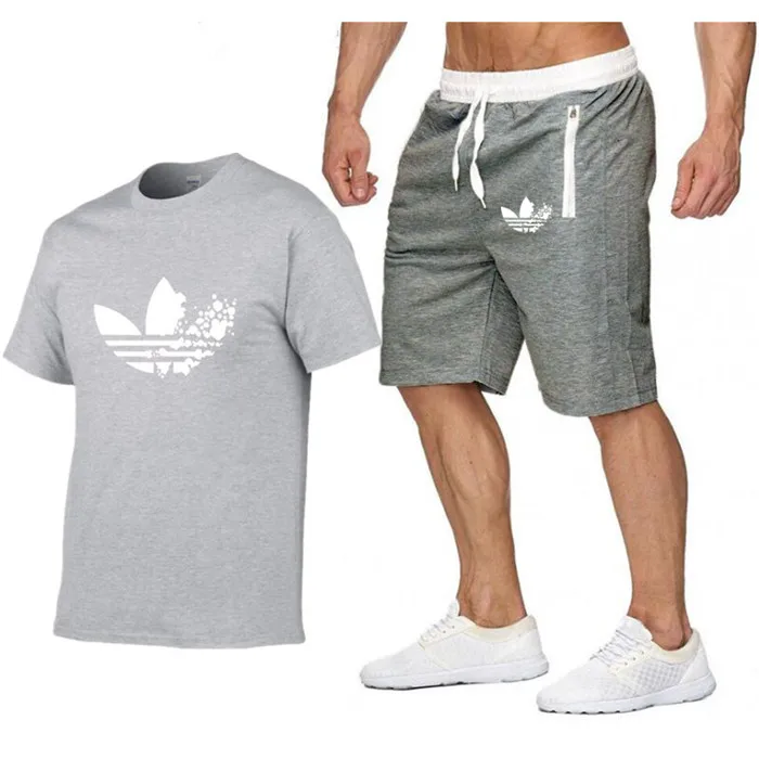 2019 New Men Fashion Two Pieces Sets T Shirts+Shorts Suit Men Summer Tops Tees Fashion Tshirt High Quality men clothing