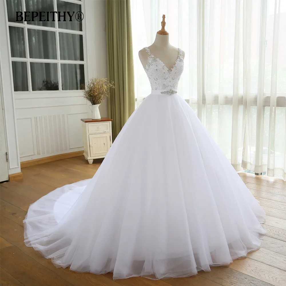 BEPEITHY Customized V Neck Vintage Wedding Dress With Belt Vestido De Novia Casamento Beadings Bridal Gowns 2022 Ball Gown 3