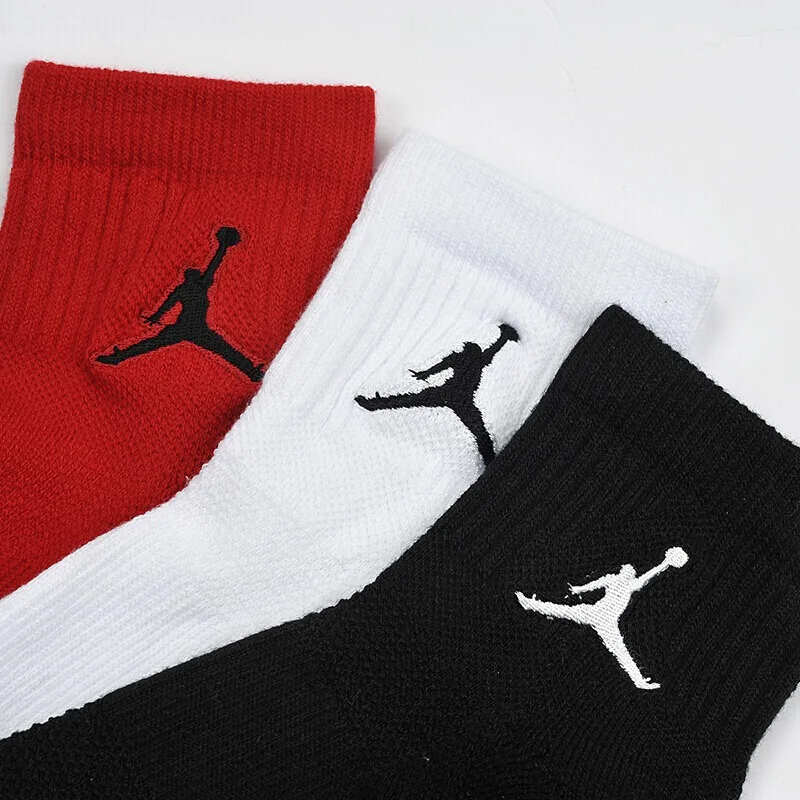 Original New Arrival NIKE QTR 3PPK Unisex Sports Socks( 3 Pairs