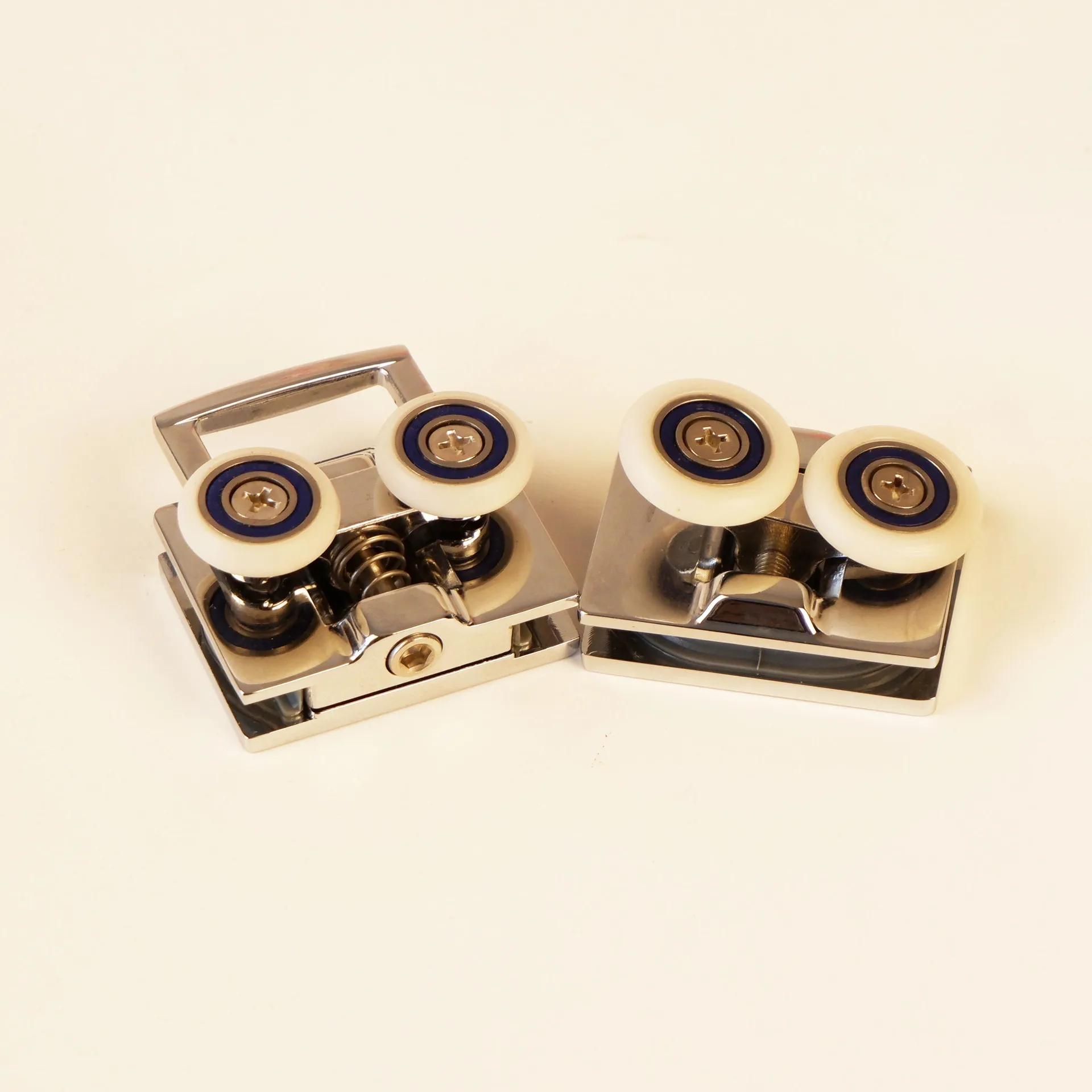 2pcs Factory direct sales shower room accessories zinc alloy pulley bathroom crane shower room pulley 2pcs Factory direct sales shower room accessories zinc alloy pulley bathroom crane shower room pulley