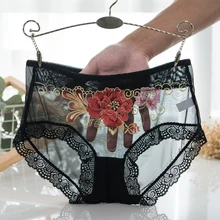 Новая мода трусы женские Средней высоты меш нижнее белье трусы вышивка кружевное белье трусики сексуальные женское белье Цветочный бесшовные трусики женское нижнее белье