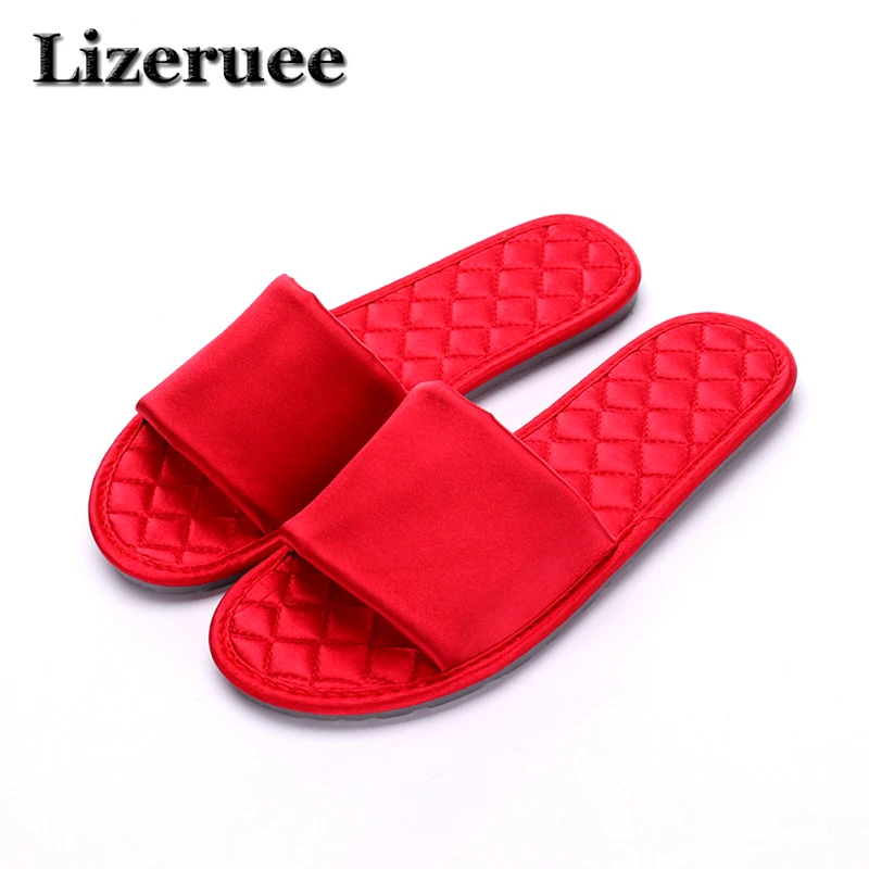 

Woman Home Silk Slippers Thicken Antislip Open Toe Seaside Beach Beautiful Flip Flops Summer Outdoor Fashion Women Shoes ME263