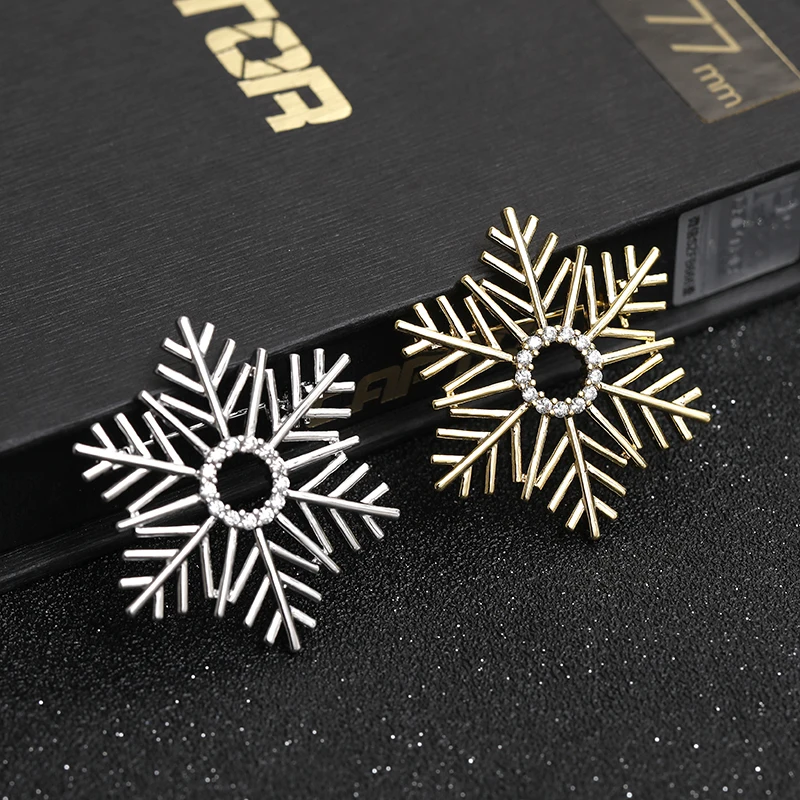 

Fashion Silver Gold Snowflake Brooch Pin Winter Wedding Bridal Embellishment Bouquet Brooches DIY Jewelry Crystal Snow Flake Br