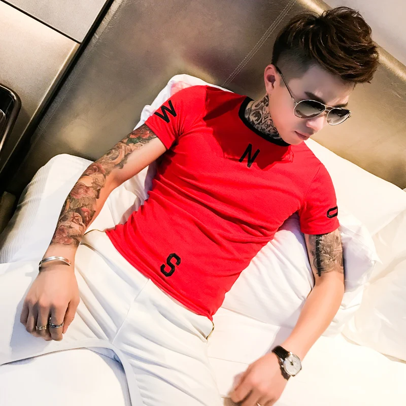 Мужская футболка с буквенным принтом облегающая Повседневная коротким рукавом