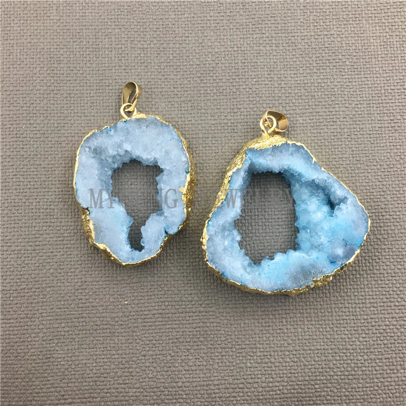 MY0412 Freeform Blue Crystal Quartz Drusy Slice Pendant Charm, Quartz Druzy Pure Gold Color Edge and Bail Cluster Necklace Pendant (2)