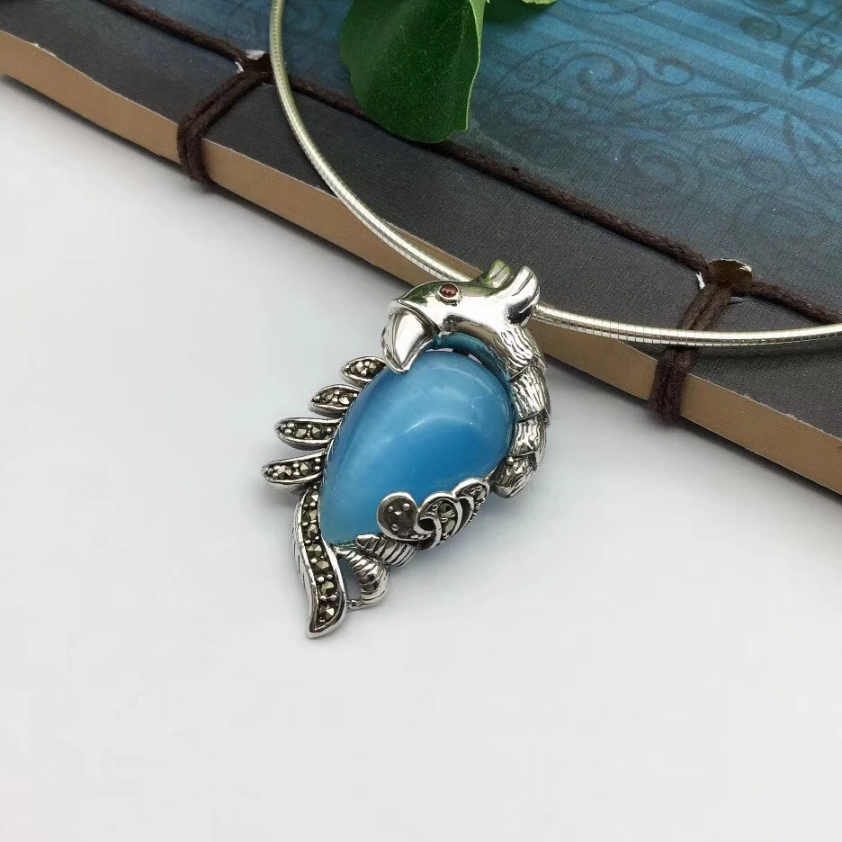 

Real S925 Silver Pendant Blue Cat's Eye Quart Women's Parrot (Only Pendant )