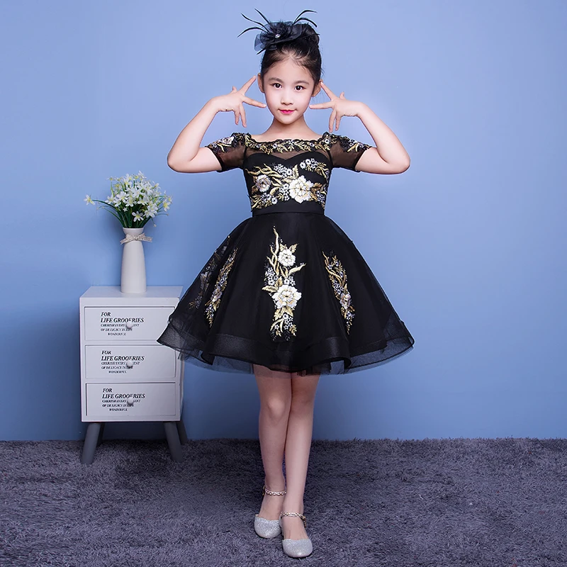 

Embrodiery Royal Flower Girl Dresses Knee Length Shoulderless Princess Dress Birthday Party Ball Gown Kids Pageant Dress B124