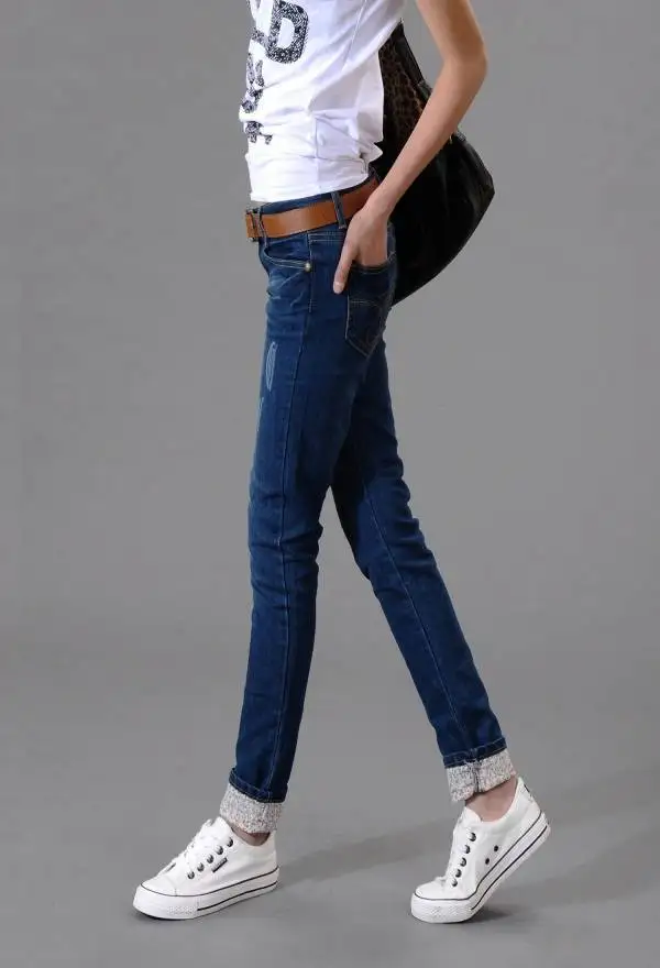 folded jeans for ladies