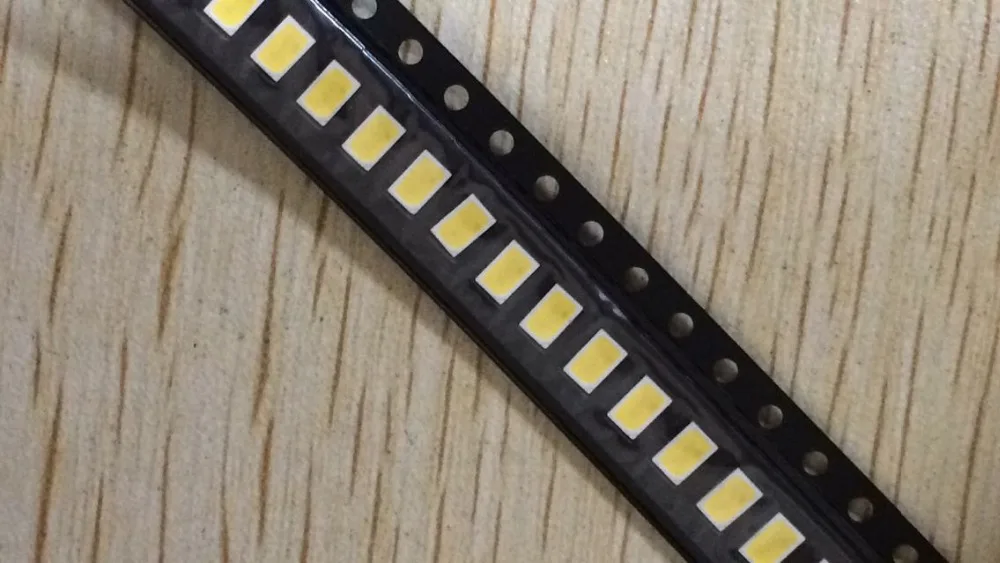 50 Pz/Lotto Il Samsung 4020 Smd Led Borda Il Bianco Freddo 1W 6V 150Ma Per La Lampadina Lcd/Della Tv