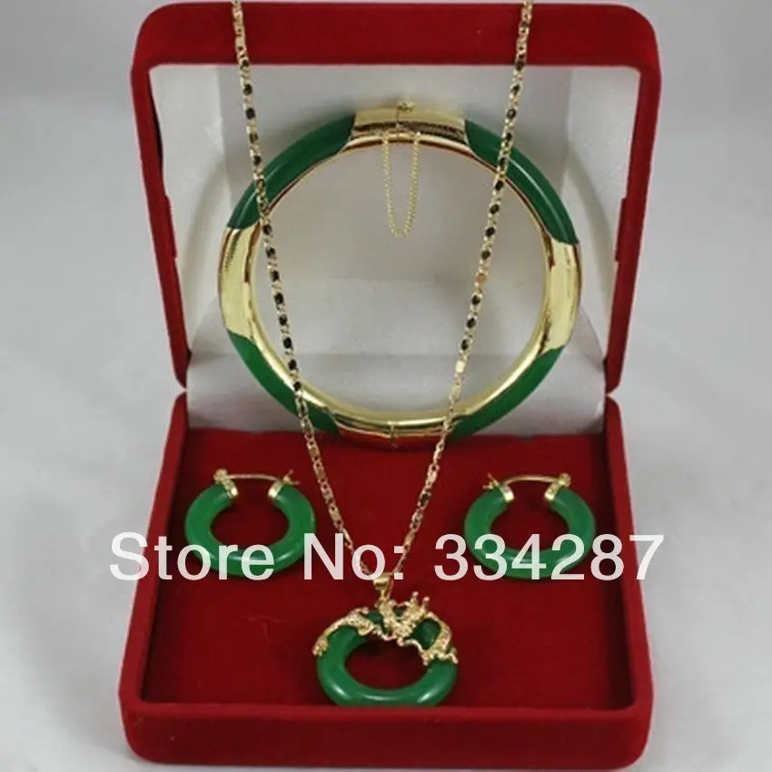 

Latest ! Fashion jewelry green jade necklace pendants, earrings , bracelets Set( no good )