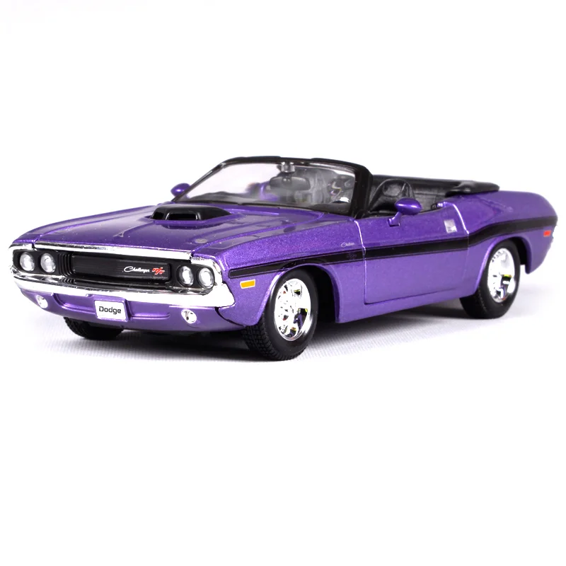 Maisto 1:24 1970 Challenger R/T convertible car diecast for Dodge vintage purple model motorcar collecting fans 31264 |