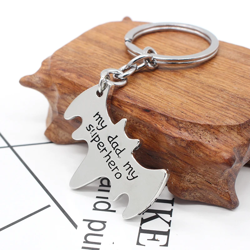 Fashion-My-Dad-My-Superhero-Charm-Pendant-Keychain-Simple-Silver-Bat-Key-Chain-Ring-Father-s (1)