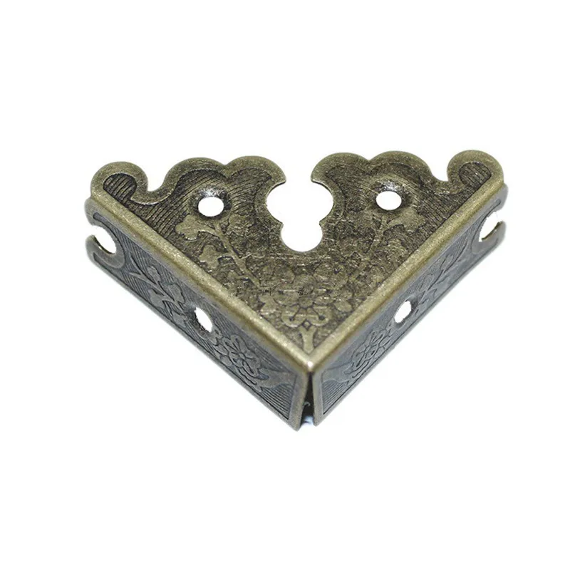 Antique-Iron-Triangle-Corner-Wooden-Box-Corners-Furniture-Protector-Decor-Print-Pattern-Carved-Protectors-35mm-40Pcs (3)