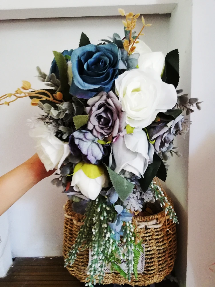 Grey Silk Wedding Flowers Vintage Artificial Flowers Waterfall Wedding Bouquets Bridal Brooch