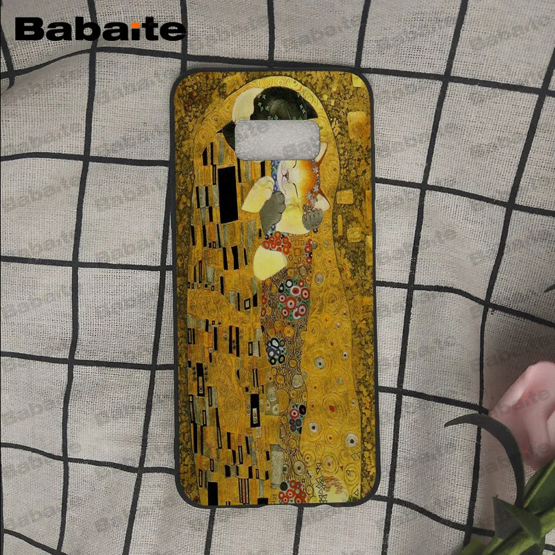 Kiss by Gustav Klimt Design