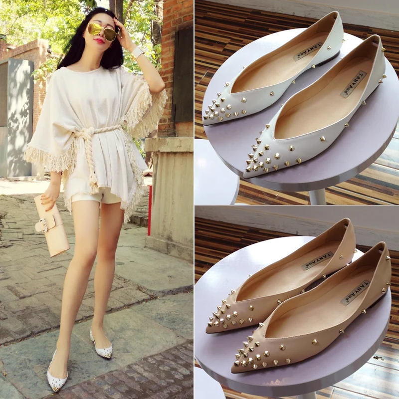 

Fashion Rivet Pointed Toe Flat Shoes Women Spring and Autumn Shallow Mouth Flats Plus Size Casual Shoes