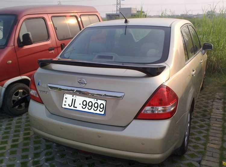 Nissan tiida спойлер