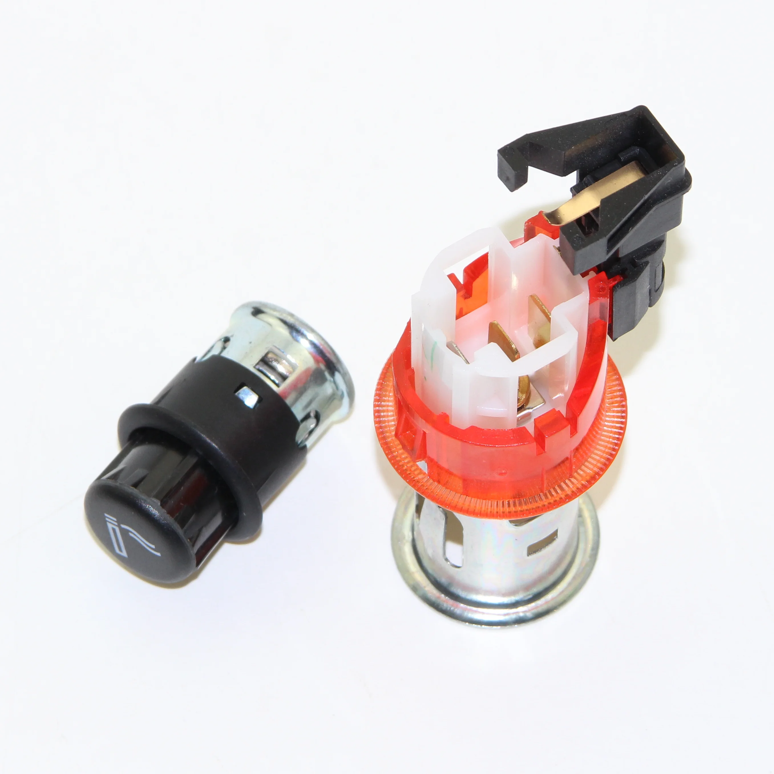 1 шт. разъем прикуривателя для A3 S3 Q3 VW Polo Caddy Jetta Passat Tiguan Touran Beetle Seat Altea Leon 1J0 919 307