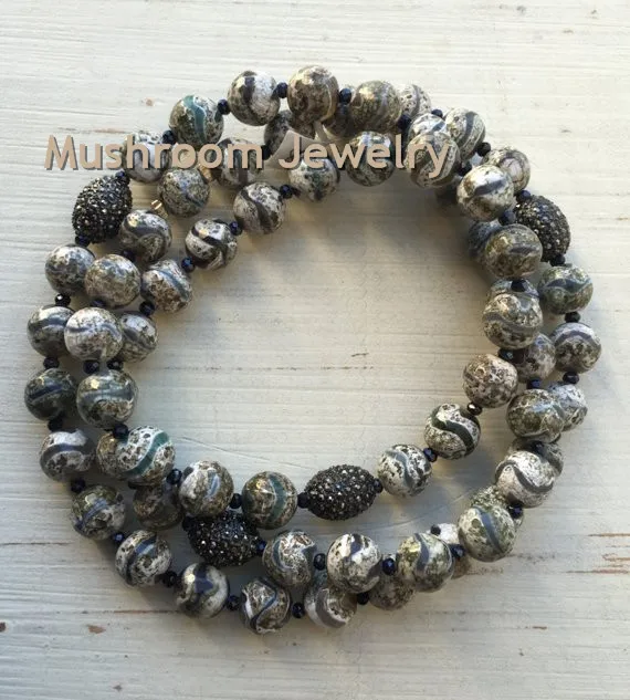 NS193172 Gemstone Agate necklace with gunmetal pave crystal oval beads. Metal alloy bead (2)
