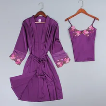 Фиолетовое Атласное летнее Сексуальное Женское домашнее платье 2 шт Цветочные пижамa кружевная ночная рубашка Повседневная вискоза ремень и халат кимоно халат комплект сна