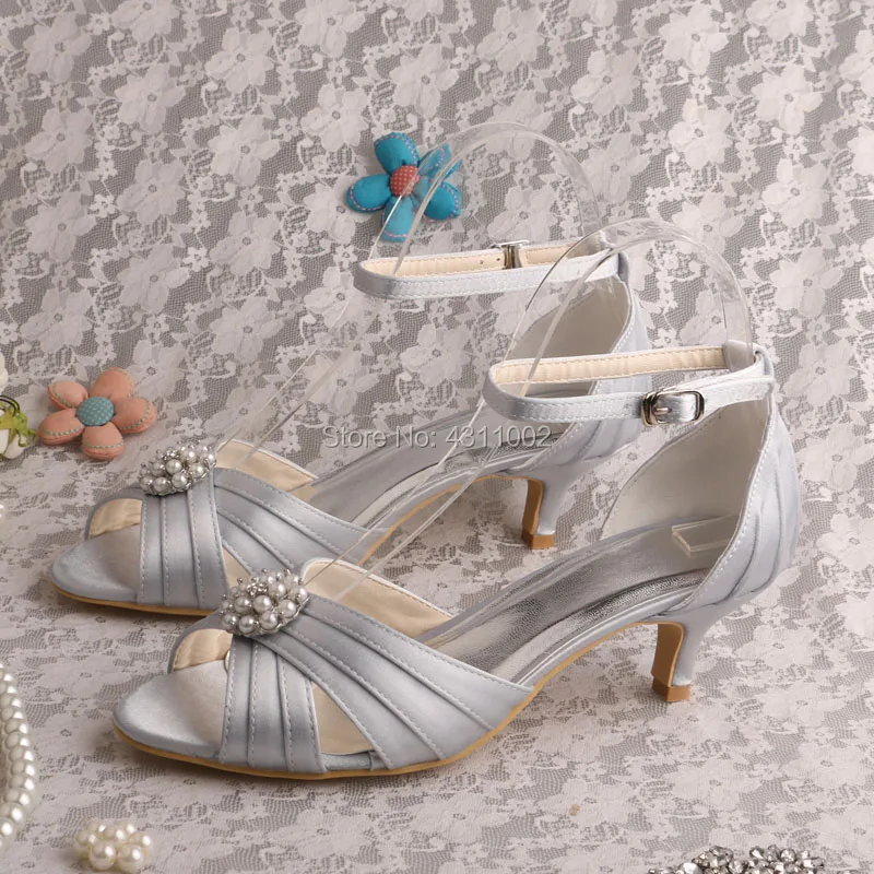 Женские босоножки серебристого цвета; модные босоножки на низком каблуке для летней свадьбы