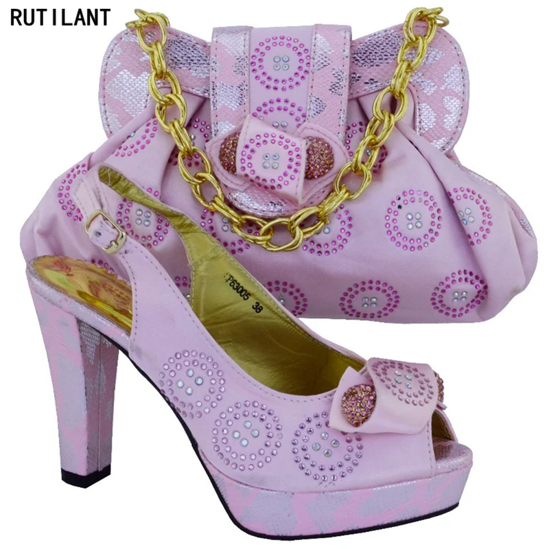 

New Arrival Pink Color Nigerian Shoes and Matching Bags Set Decorated with Rhinestone Nigerian Women Wedding Shoes with Bag Set