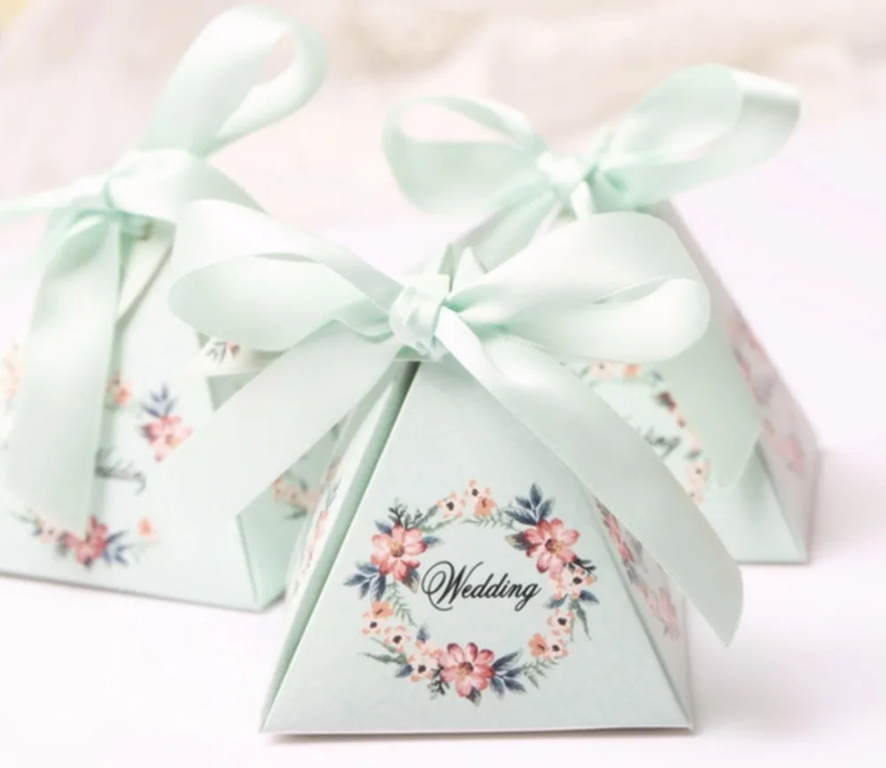 

Creative Floral Triangular Pyramid Wedding Favors Candy Boxes Pink / Purple / Blue Bridal Shower Party Paper Gift Box 100pcs/lot