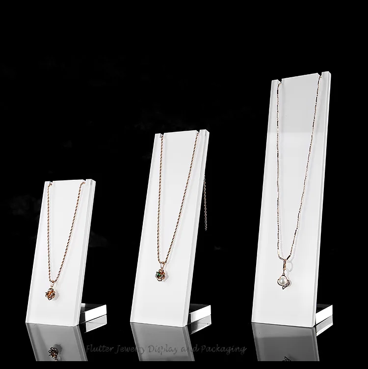 3pcs/set Superior White Acrylic Necklace Display Stand Pendant Showing