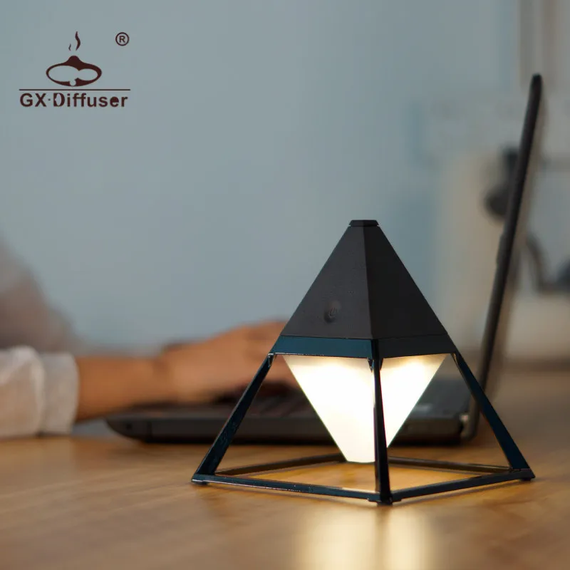 GX. Диффузор Горячая пирамида практичный сенсорный выключатель торшеры Водонепроницаемый Защита глаз USB прикроватный светильник напольный светильник - Цвет абажура: black