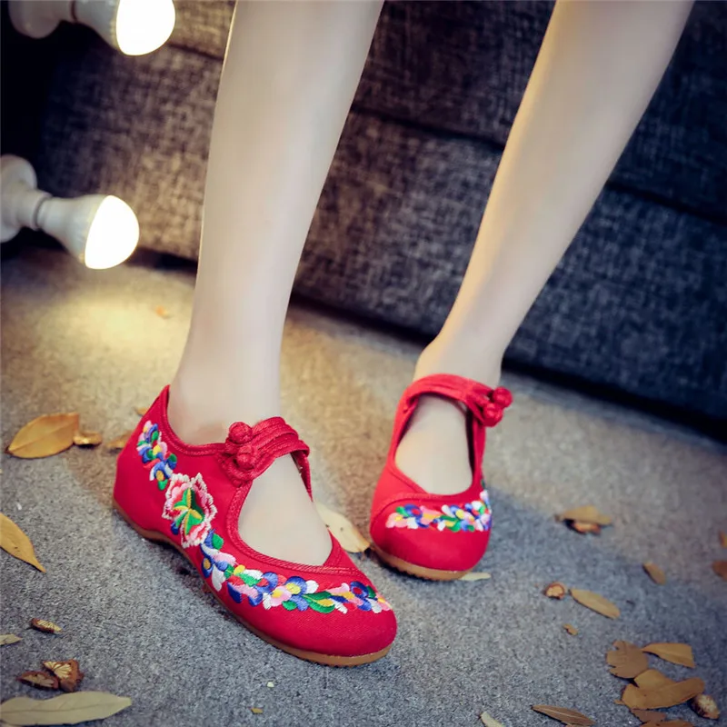 

Spring Handmade Woman Shoes Chinese Style Casual Ballet Flats For Women Flower Embroidered Soft Sole Shoes zapatos mujer
