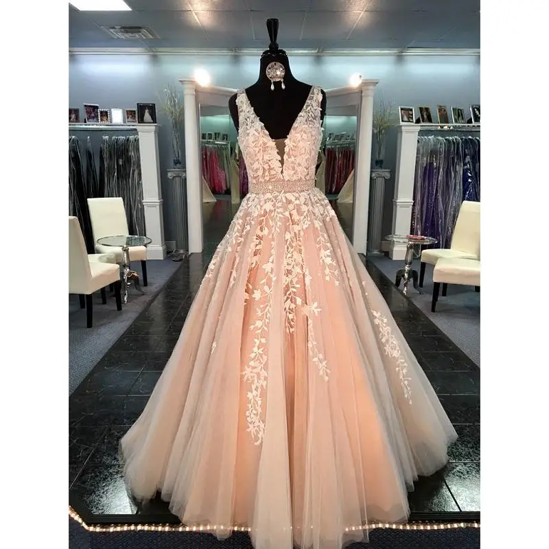 

Linyixun Prom Dresses 2018 Princess Champagne A-Line Tulle Vestido De Fiesta Deep V-Neck Appliqued Women Evening Party Gowns