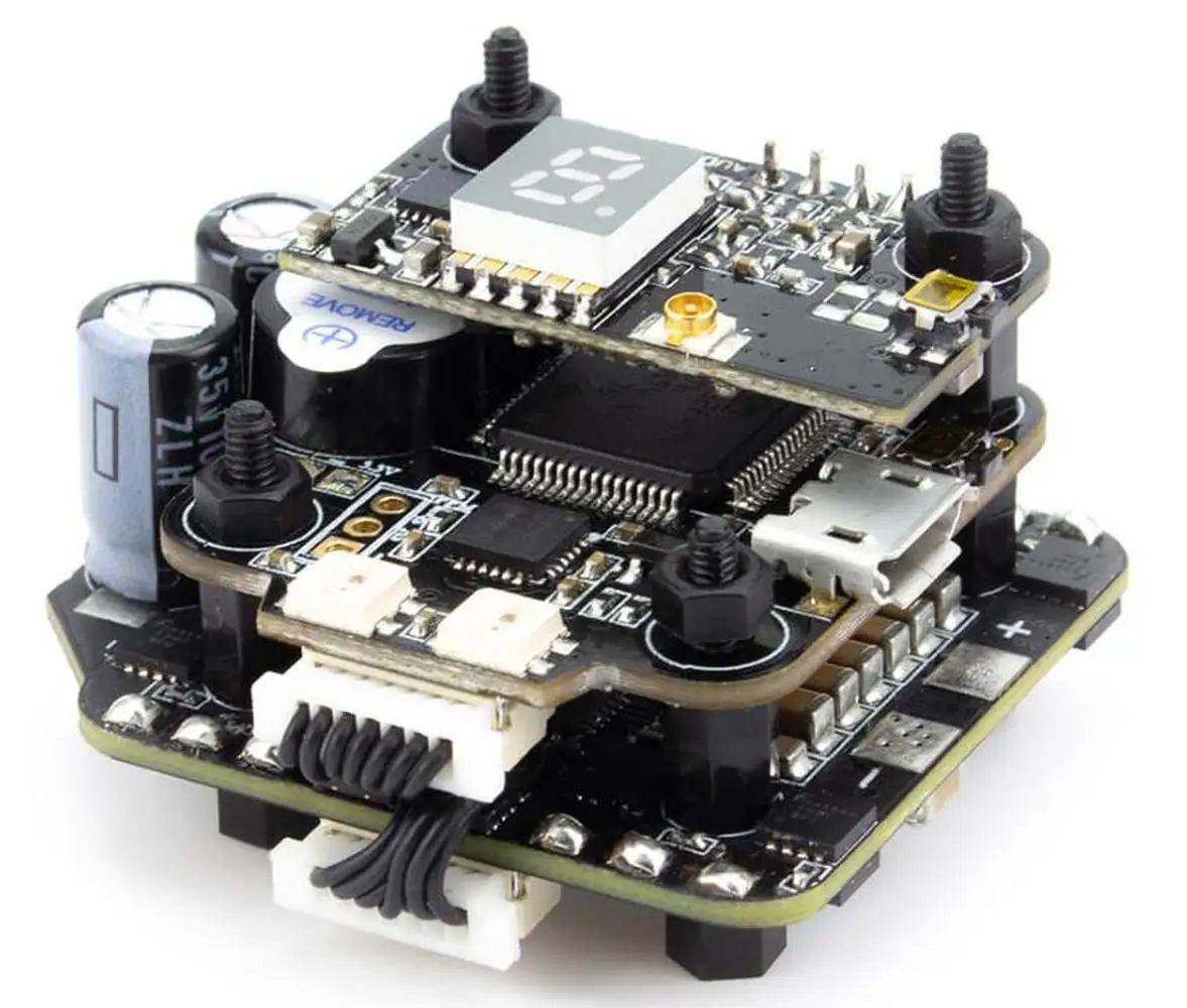 

F-Cloud EMAX MINI MAGNUM 2 F4 Fly Tower 6S 32BIT 35A Four-in-one ESC FPV Through Machine