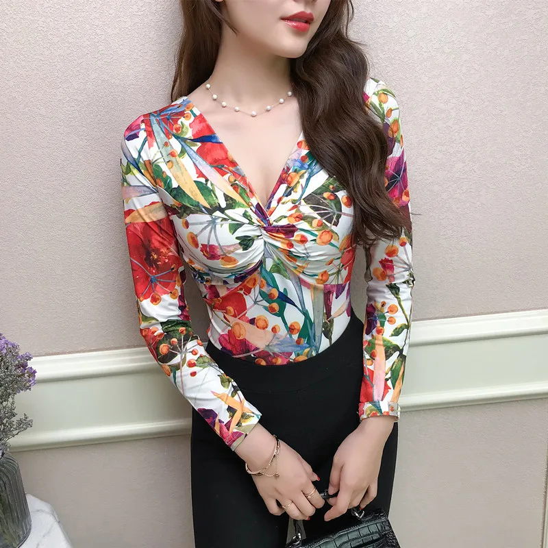 

Autumn Women 2018 New Sexy Low-breasted V-neck Tops Women Bodycon Long Sleeves T-shirt Floral Printing Bottom Shirt