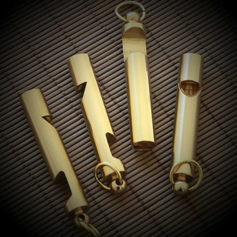 Латунный открывалка для бутылок пива свисток Многофункциональный креативный брелок Подвеска на открытом воздухе Выживание, первая помощь Инструмент свисток оборудование