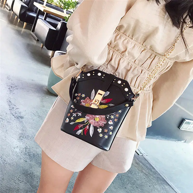  Embroidery Pearl Female Shoulder Bag Crossbody Bag for Women 2019 Messenger Bags women's bag bolsa feminina sac a main 30AP0323
