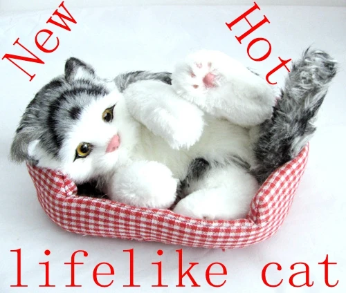 chat peluche réaliste