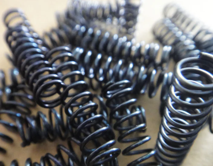 

20PC/lot,NEW 24mm*3.4mm*0.3mm Tubular Section Small Metal Spring Steel Feeder Spring Car suspension Parts