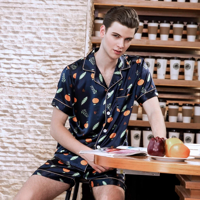 

SSH0242 2018 New Pajamas Men Sexy Summer Short Sleeve Shirt Shorts 2pcs Pajama Set Satin Silk Men Pyjama High Quality Sleepwear