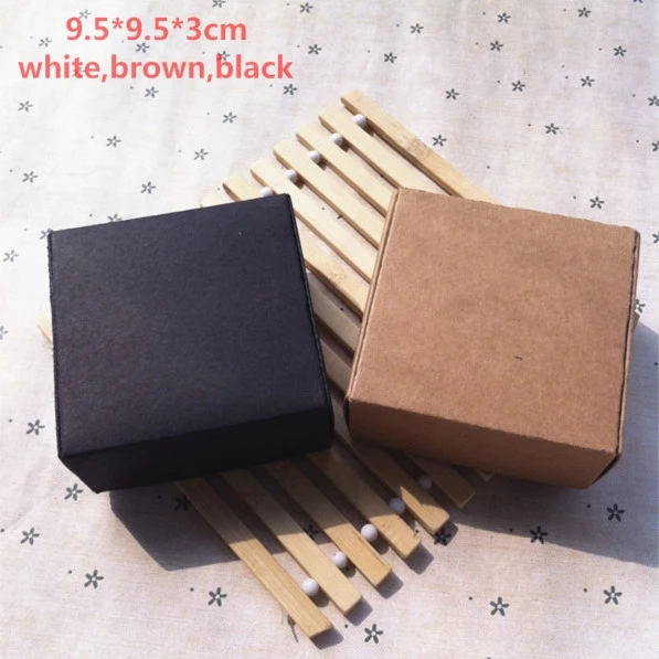 

100pcs/lot White Brown Black Wedding Candy Box Kraft Box Kraft Paper Packaging Box Soap Decorating Box 9.5*9.5*3cm