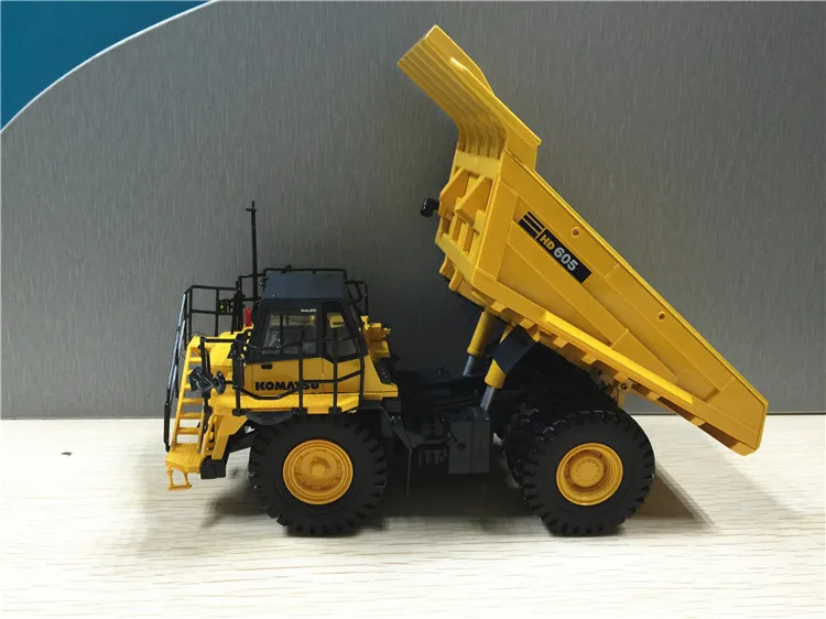 Игрушечная модель в подарок UH8009 масштаб 1:50 Komatsu HD605 внедорожник строительные