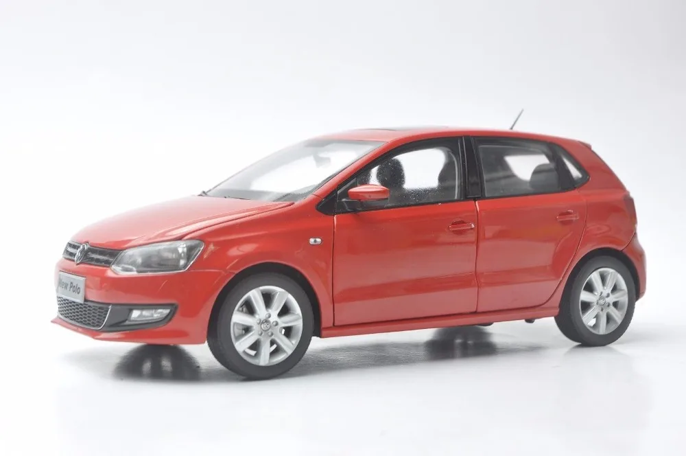 1:18 литая под давлением модель для Volkswagen VW New Polo 2012 красный хэтчбек игрушечный автомобиль миниатюрная Коллекция подарков