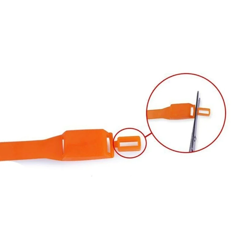 5bcb0343007570326ed3b158-6-original